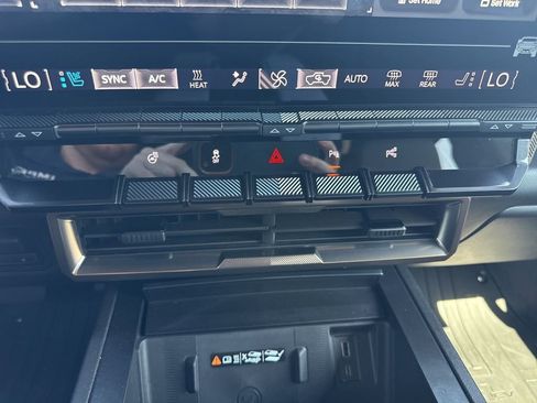 Used 2025 GMC Hummer EV 3X w/ LPO, Dark Essentials Package AWD/4WD image 20