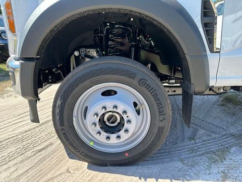 New 2025 Ford F450 XL w/ XL Chrome Package image 23