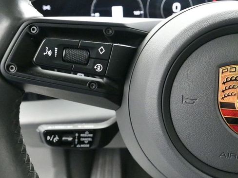 Used 2022 Porsche Taycan 4S image 24