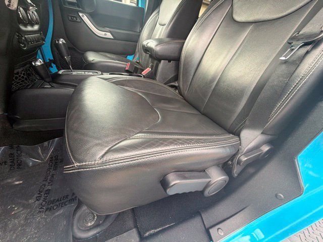 Used 2017 Jeep Wrangler Unlimited Sahara w/ Quick Order Package 24E Chief AWD/4WD image 19