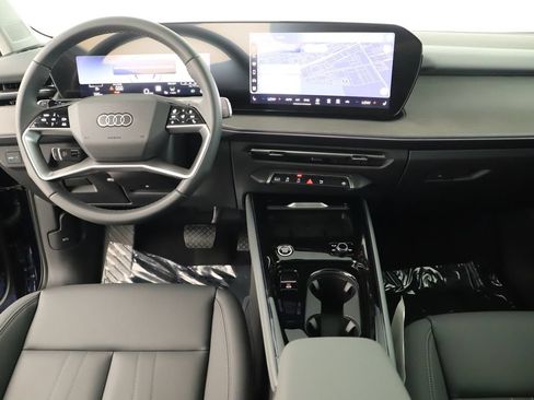New 2026 Audi Q3 quattro 2.0T AWD/4WD image 18