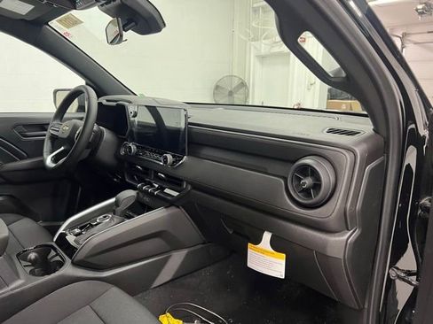 New 2026 Chevrolet Colorado W/T w/ WT Custom Package AWD/4WD image 22
