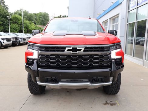 New 2026 Chevrolet Silverado 1500 ZR2 w/ Dark Appearance Package AWD/4WD image 5