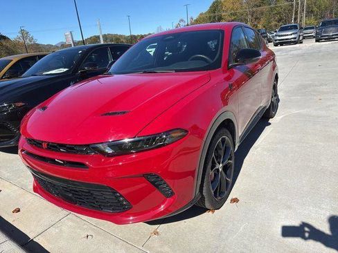 Used 2024 Dodge Hornet R/T image 18