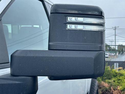 Used 2024 Chevrolet Silverado 3500 LTZ w/ LTZ Plus Package AWD/4WD image 6