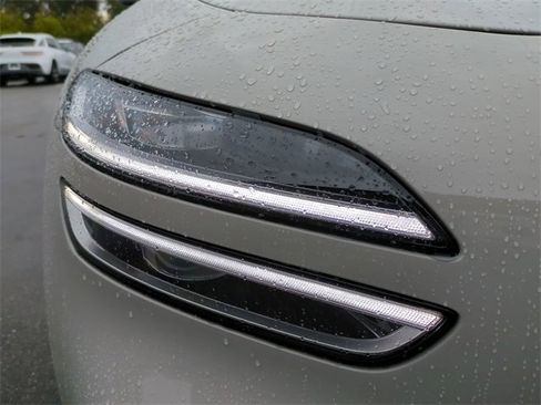 New 2026 Genesis G70 2.5T image 10