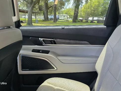 Used 2020 Kia Telluride SX w/ Towing Package FWD image 21
