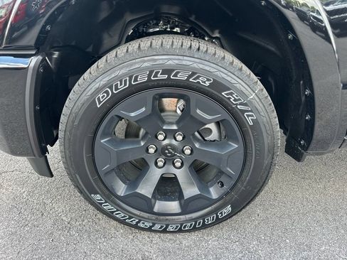 New 2026 RAM 1500 Big Horn AWD/4WD image 11