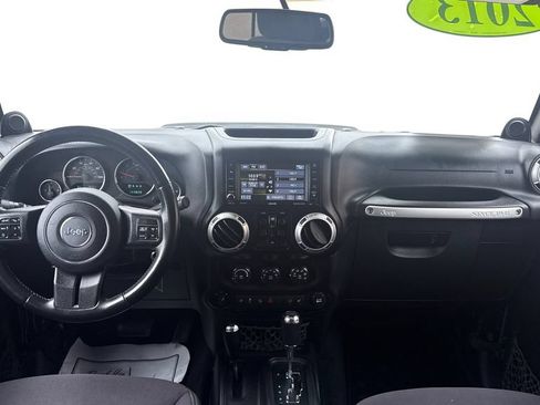 Used 2013 Jeep Wrangler Unlimited Rubicon w/ Dual Top Group AWD/4WD image 28