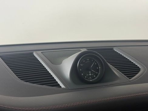 New 2026 Porsche Macan image 31