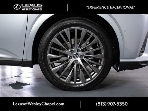 Used 2024 Lexus RX 350 FWD w/ Convenience Package image 5