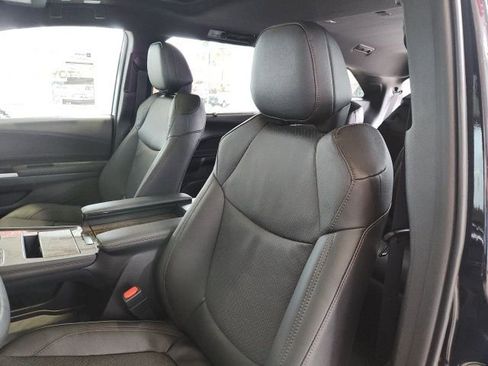 New 2026 Toyota Sienna Platinum image 19