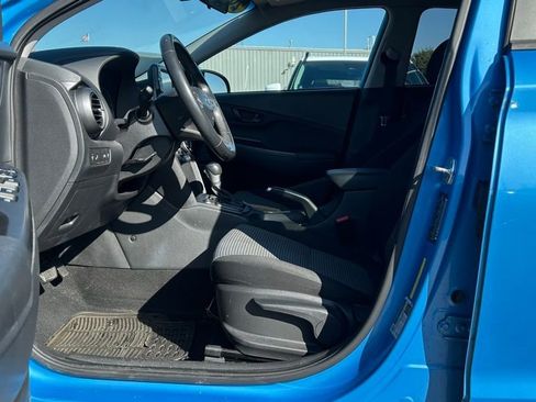 Used 2020 Hyundai Kona SEL w/ Cargo Package image 22