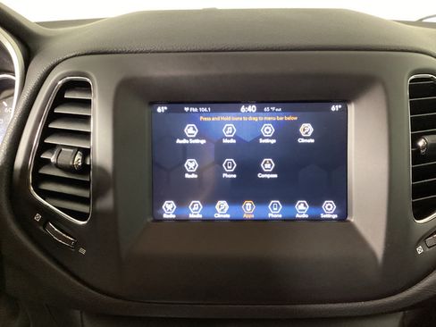 Used 2019 Jeep Compass Latitude AWD/4WD image 28