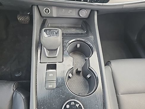 Used 2023 Nissan Rogue SV w/ SV Premium Package image 6