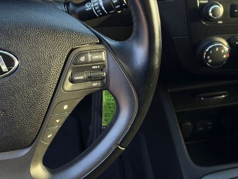 Used 2016 Kia Forte EX image 16