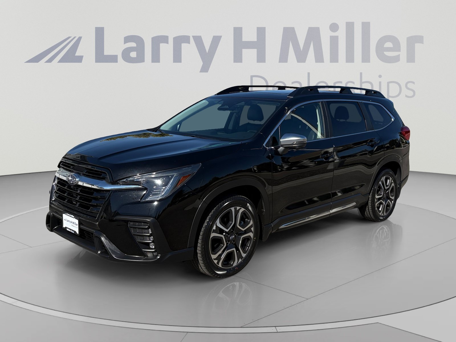 Certified 2023 Subaru Ascent Limited w/ Technology Package AWD/4WD image 1