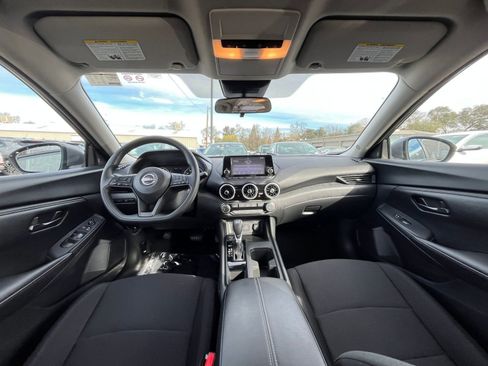 Used 2025 Nissan Sentra S image 31