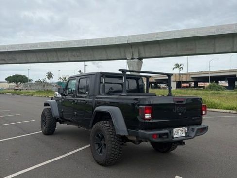 Used 2020 Jeep Gladiator Sport w/ Quick Order Package 24S image 3