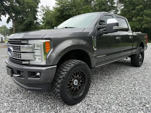 Used 2018 Ford F250 Platinum w/ Platinum Ultimate Package AWD/4WD image 3