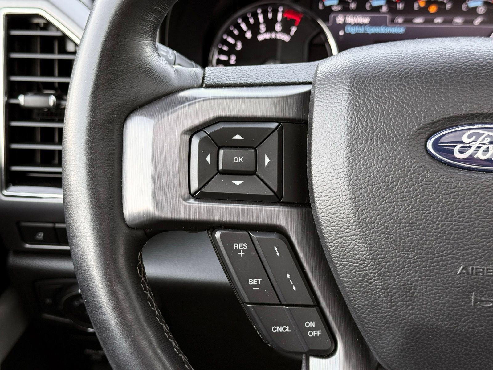 Used 2020 Ford Expedition Platinum RWD image 33