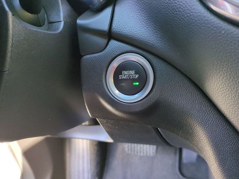 Used 2022 Chevrolet Equinox LT image 16