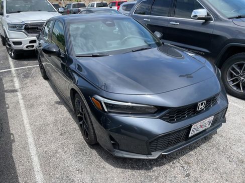 Used 2025 Honda Civic Sport image 2