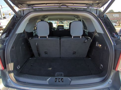 Used 2023 Ford Explorer XLT w/ Equipment Group 202A image 32