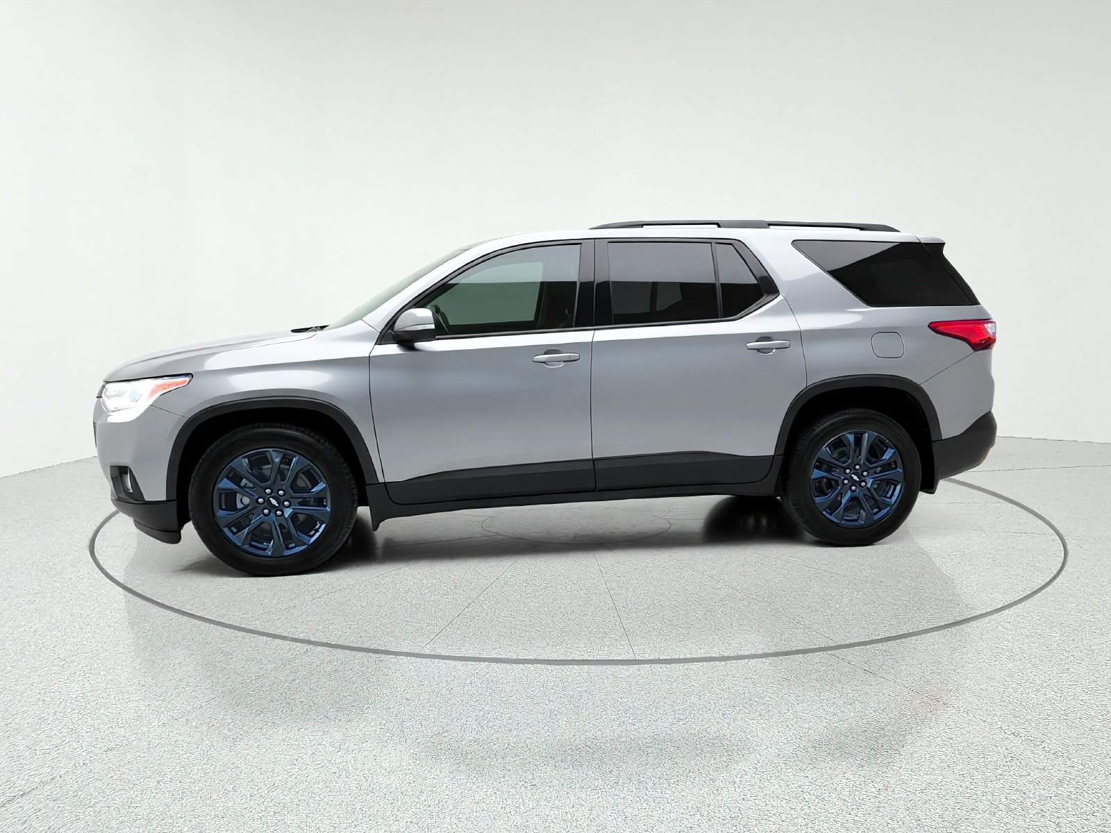 Used 2020 Chevrolet Traverse RS w/ LPO, Floor Liner Package AWD/4WD image 3