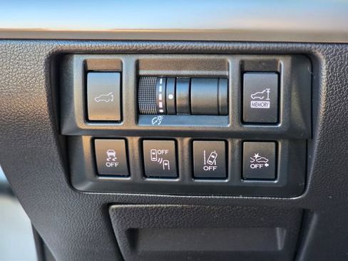 Used 2018 Subaru Outback 2.5i Touring image 41