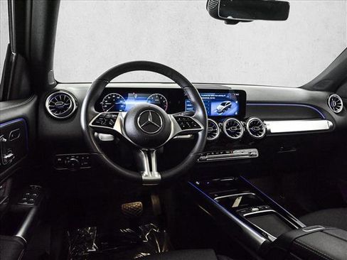 Certified 2026 Mercedes-Benz GLB 250 4MATIC image 20