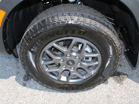 Used 2025 Ford Ranger XLT w/ Equipment Group 301A High RWD image 11