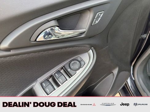 Used 2023 Chevrolet Malibu LT FWD image 11