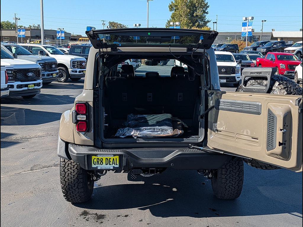 New 2026 Ford Bronco Raptor w/ Interior Carbon Fiber Pack AWD/4WD image 7