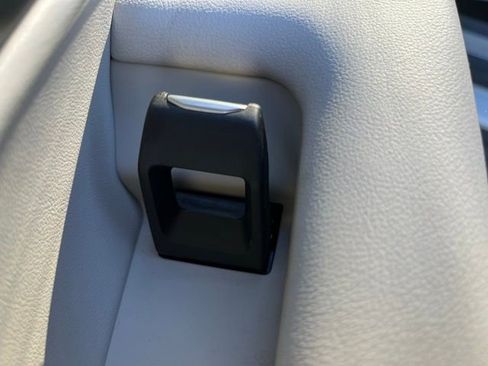 Used 2026 Lincoln Nautilus Premier image 12