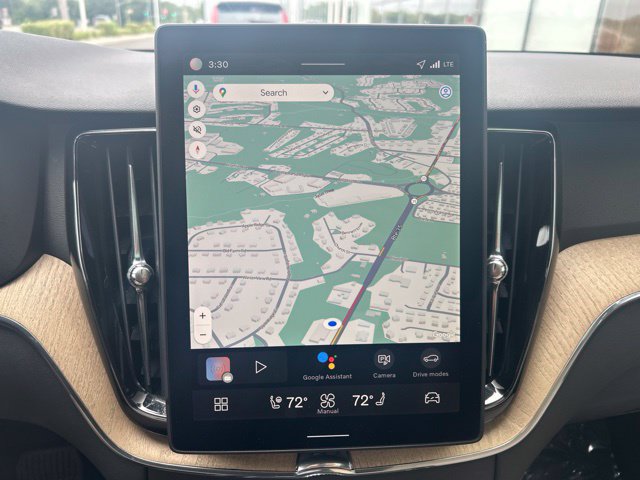 Certified 2026 Volvo XC60 B5 Plus AWD/4WD image 23