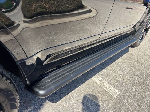 Used 2024 Land Rover Defender 110 V8 image 21