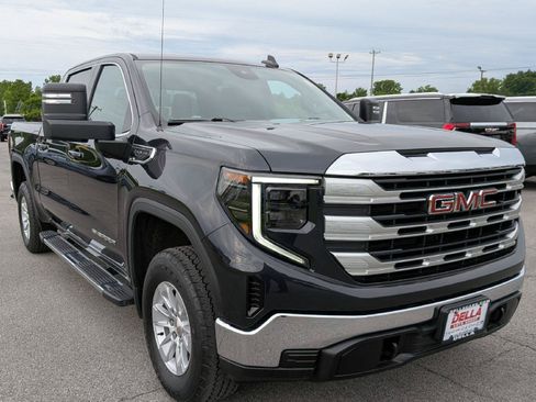 Used 2023 GMC Sierra 1500 SLE w/ Snow Plow Prep Package AWD/4WD image 4