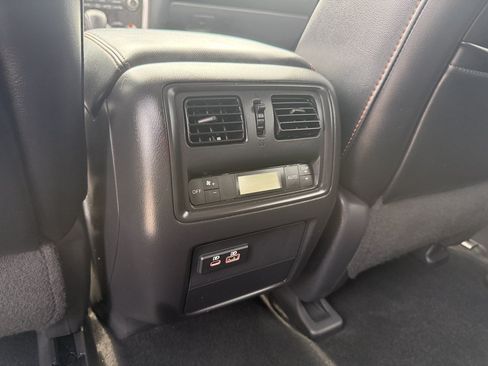 Used 2019 Nissan Pathfinder SV w/ Rock Creek Edition AWD/4WD image 15
