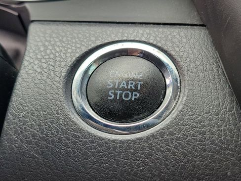 Used 2021 Toyota Camry LE w/ Convenience Package image 29