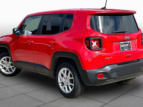 Used 2023 Jeep Renegade Latitude AWD/4WD image 11