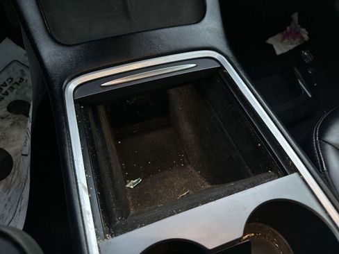 Used 2021 Tesla Model 3 Standard Range Plus image 23