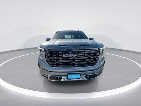 Used 2023 GMC Sierra 1500 Denali Ultimate image 3
