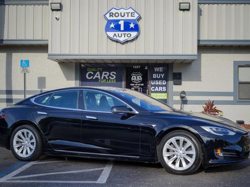 Used 2017 Tesla Model S 75D AWD/4WD image 3