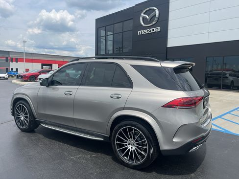 Used 2022 Mercedes-Benz GLE 350 w/ AMG Line Exterior image 3