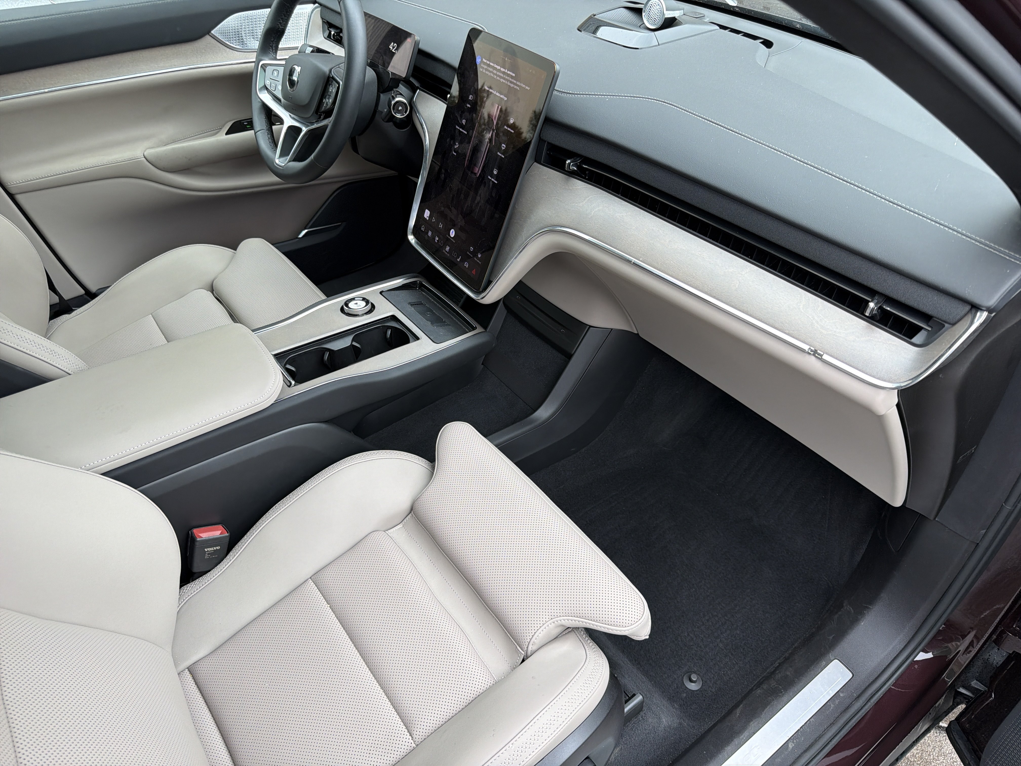 Used 2025 Volvo EX90 Ultra AWD/4WD image 4
