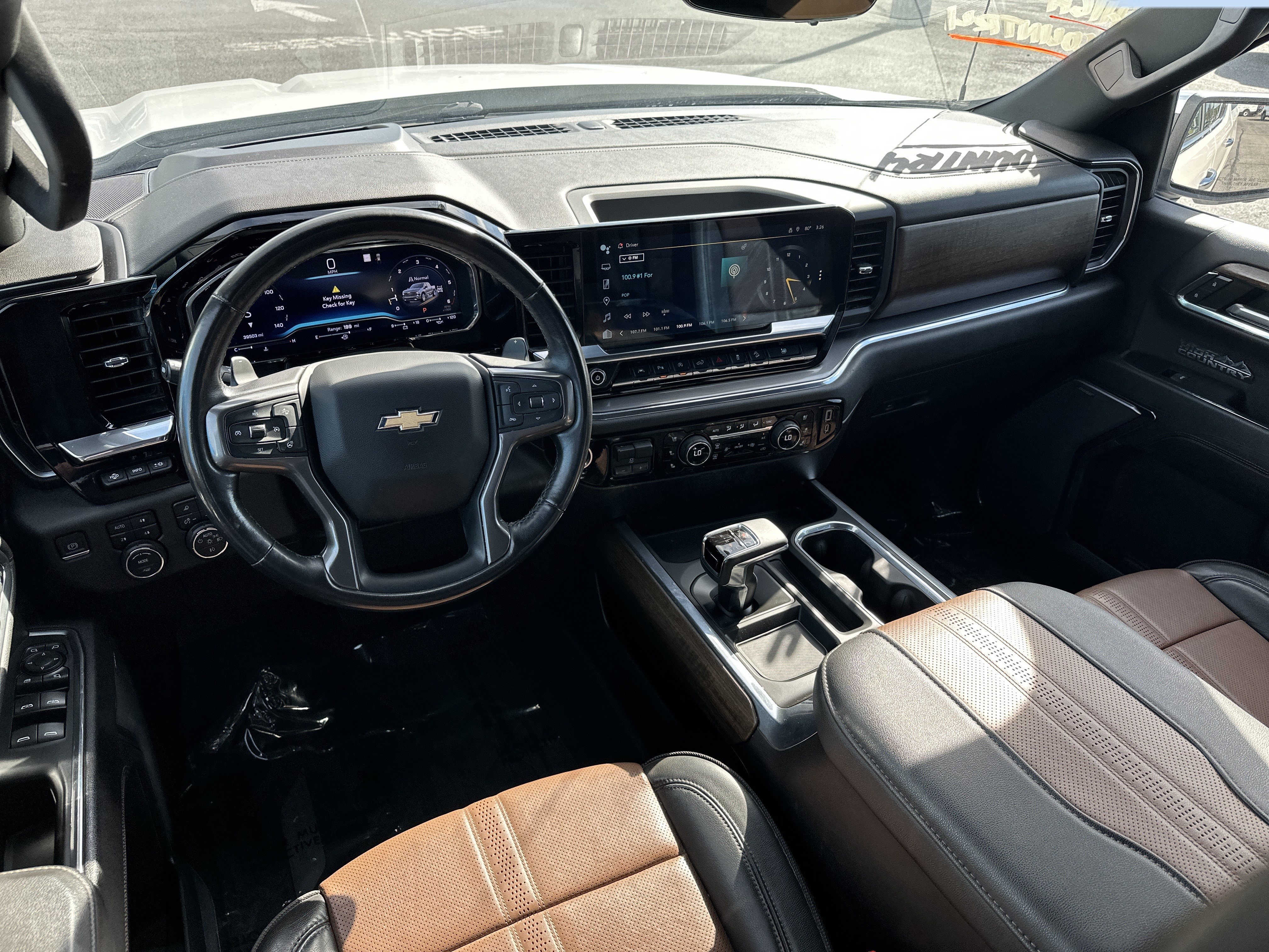 Certified 2023 Chevrolet Silverado 1500 High Country w/ Technology Package AWD/4WD image 10