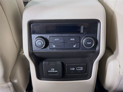 Used 2021 GMC Acadia Denali w/ Denali Ultimate Package AWD/4WD image 29