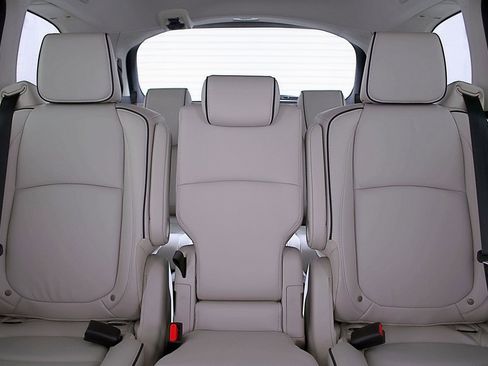 New 2026 Honda Odyssey Touring image 15