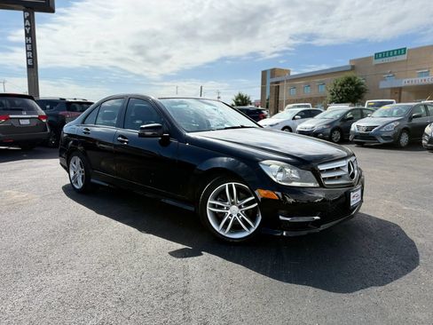 Used 2013 Mercedes-Benz C 250 Sedan image 2